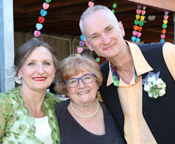 Hanna &
                  Mark, with Jennifer Cram, Brisbane Marriage Celebrant